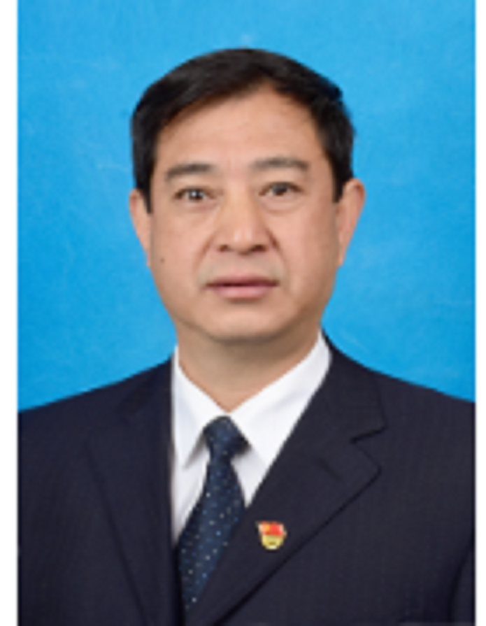 李华