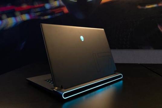 Alienware m17 R5_百度百科