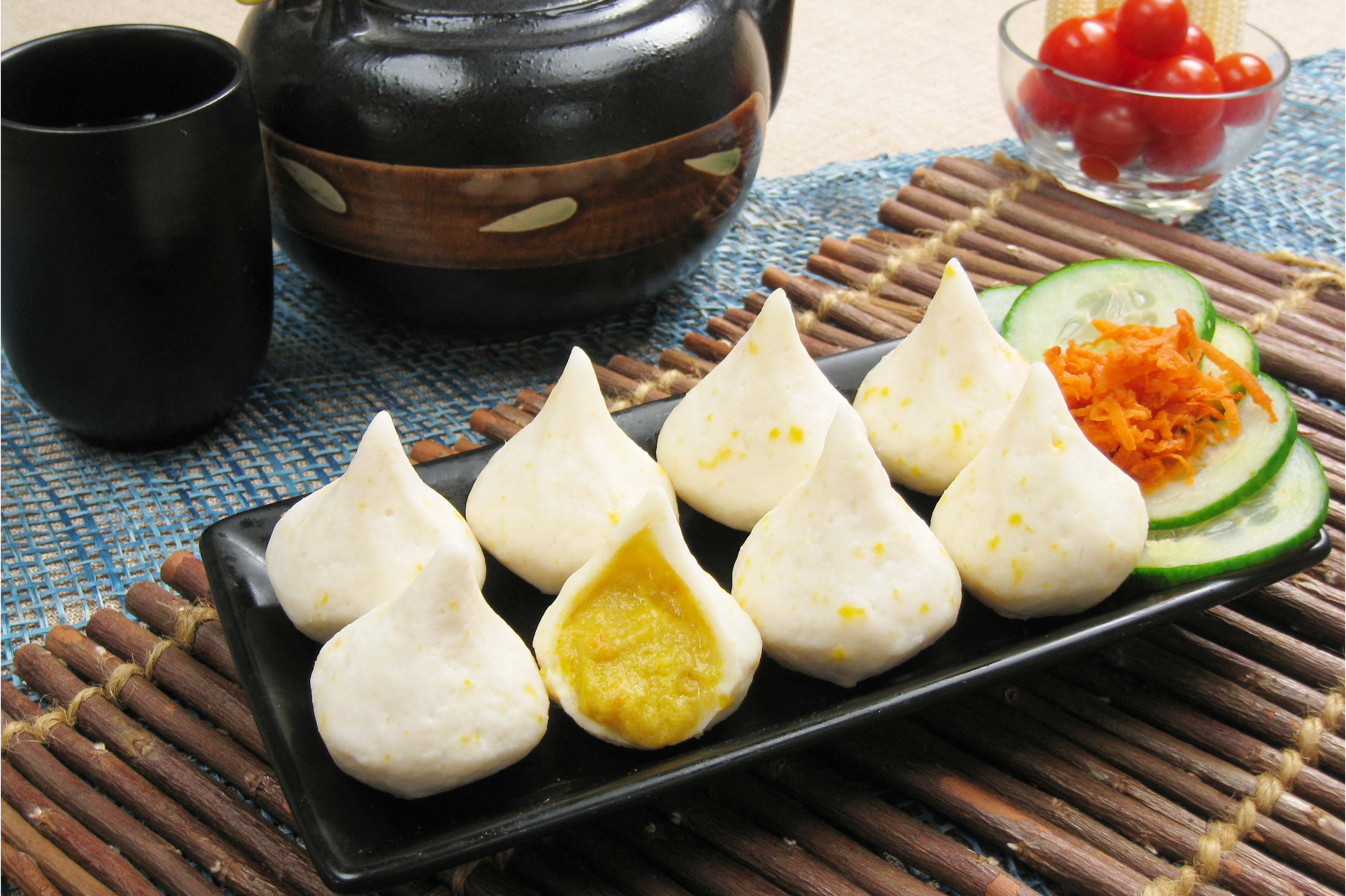  p>嘉兴蟹黄包是一道美食,制作原料主要有蟹黄,南湖大蟹,夹心猪肉,上