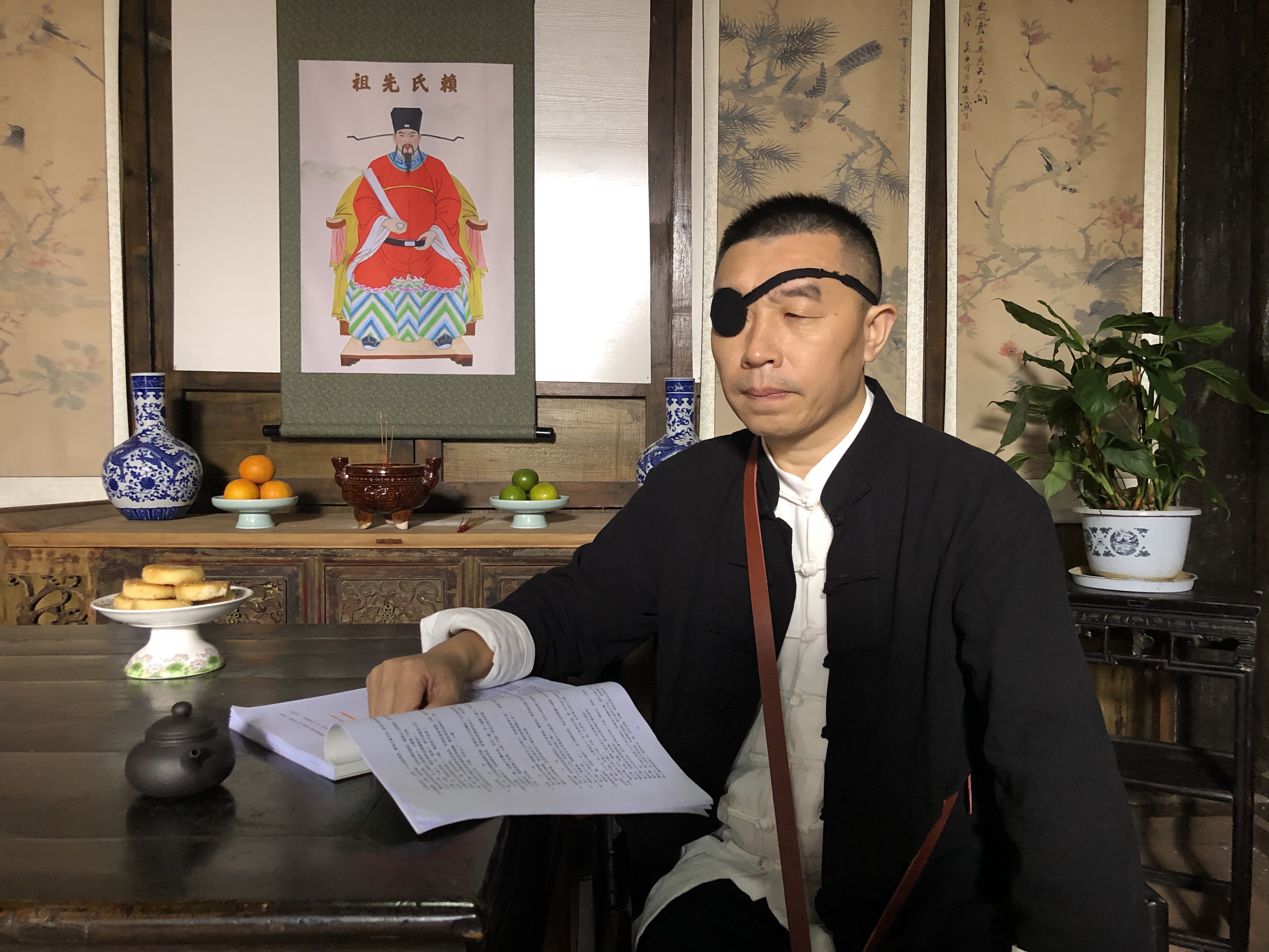  p data-id="sxxwaomnu02l">陈永红,出生于重庆市,中国内地男演员.