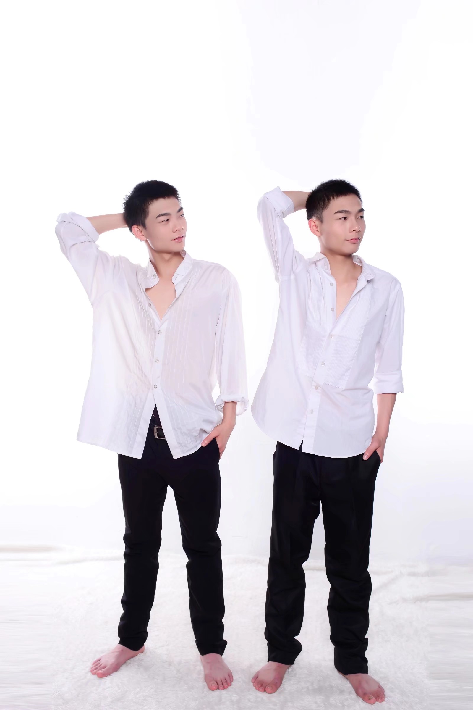  p data-id="shjblsvkpzxl">双胞胎兄弟,中国内地男歌手组合.