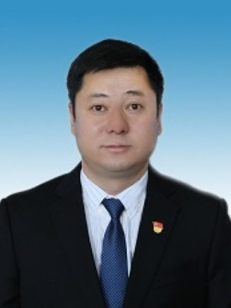 包琳