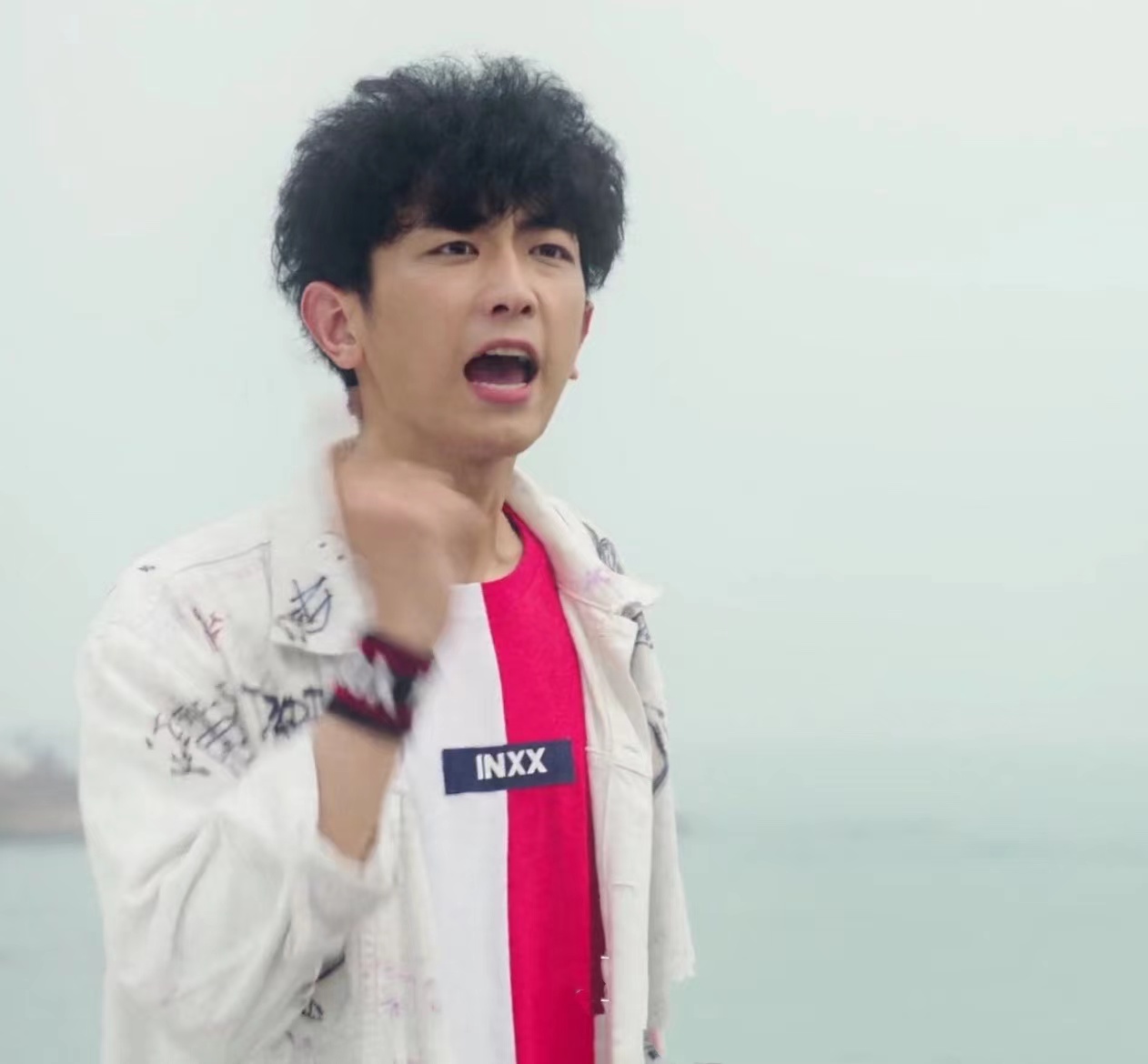  p>    甄开心,男,青春校园剧《快把我哥带走》中的角色, span class=