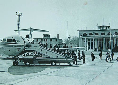  p>郑州东郊机场位于中国河南省郑州市 a target="_blank" href="