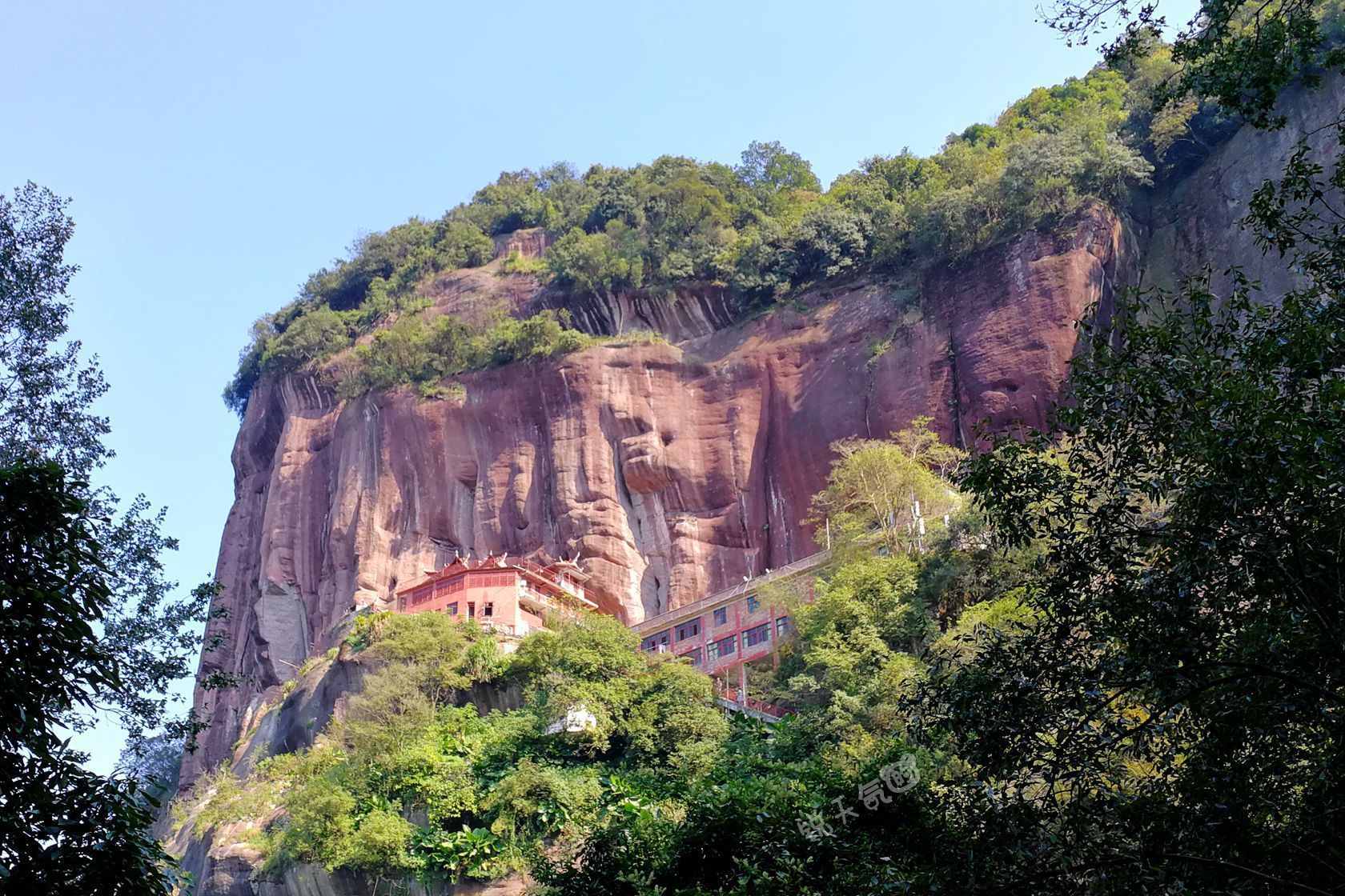 蓬壶百丈岩风景区