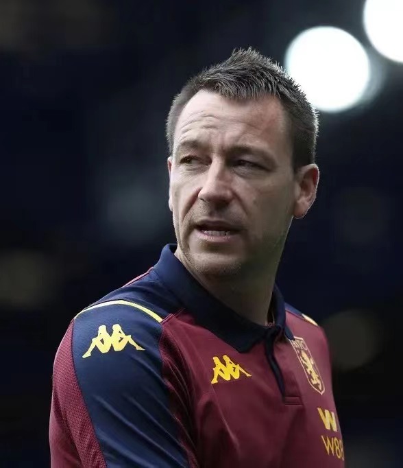  p>约翰·特里(john terry),1980年12月7日出生于英格兰东伦敦巴金,前