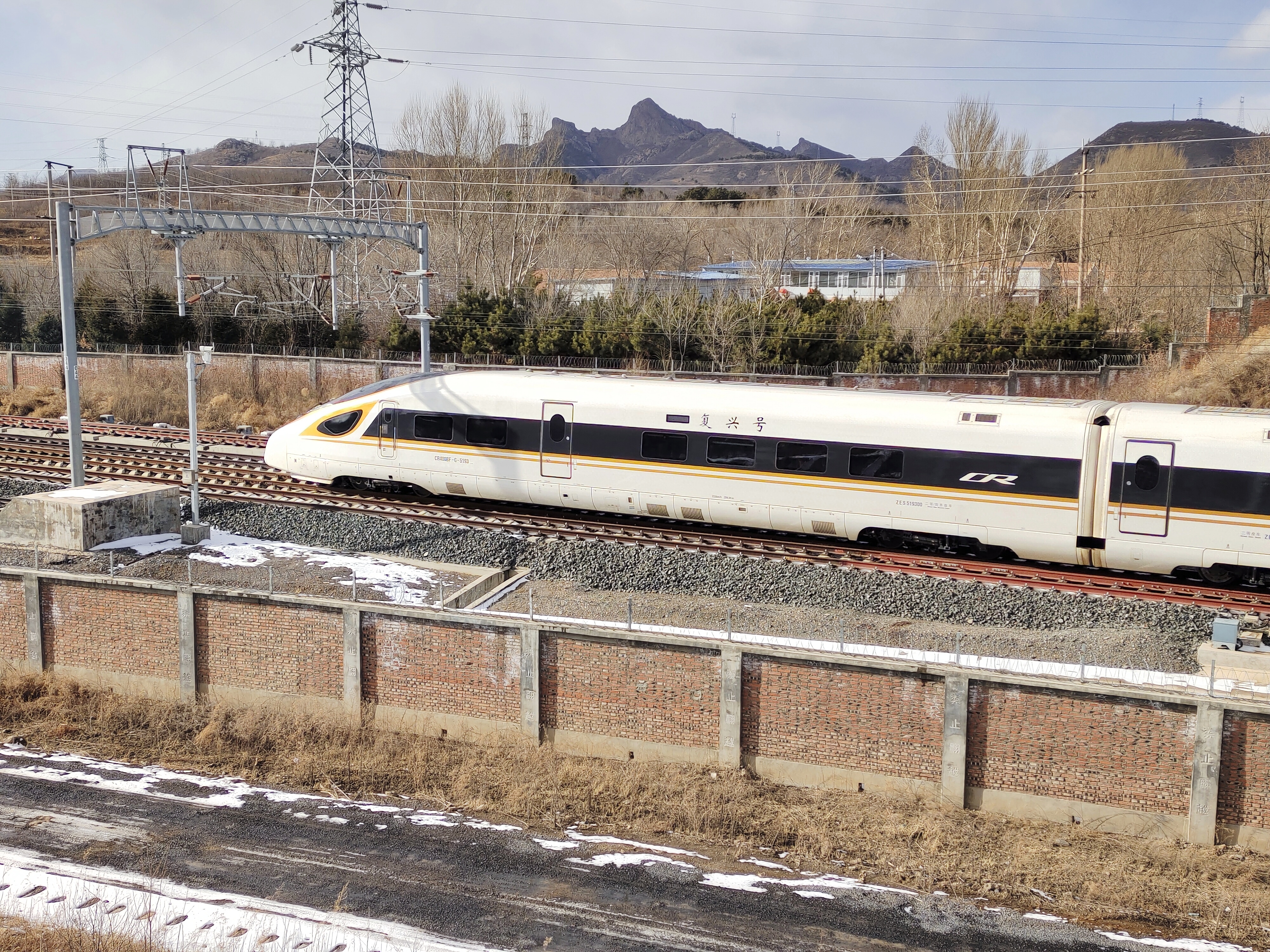 复兴号cr400bf型电力动车组