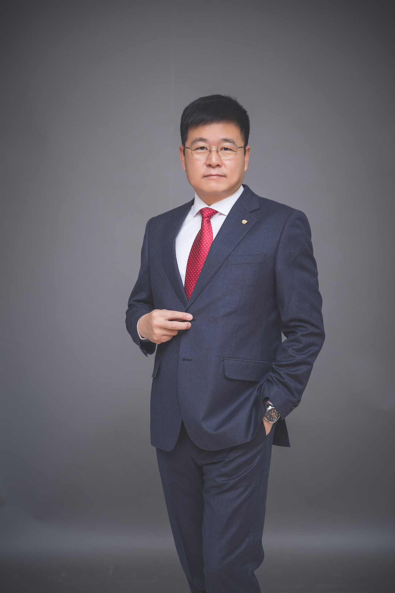  p data-id="gn523t2c23">崔禅,男,朝鲜族,1964年3月30日出生,1986年