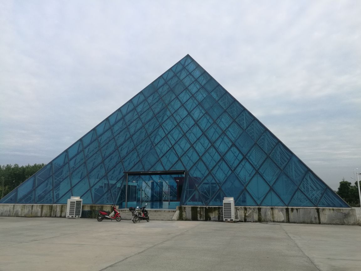  p>滁州长城影视基地,又名长城影视动漫旅游创意园,滁州影视城,位于