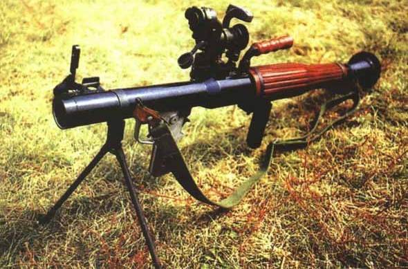  p>69式火箭筒(全称:1969年式40毫米火箭筒),配用85毫米超口径空心装