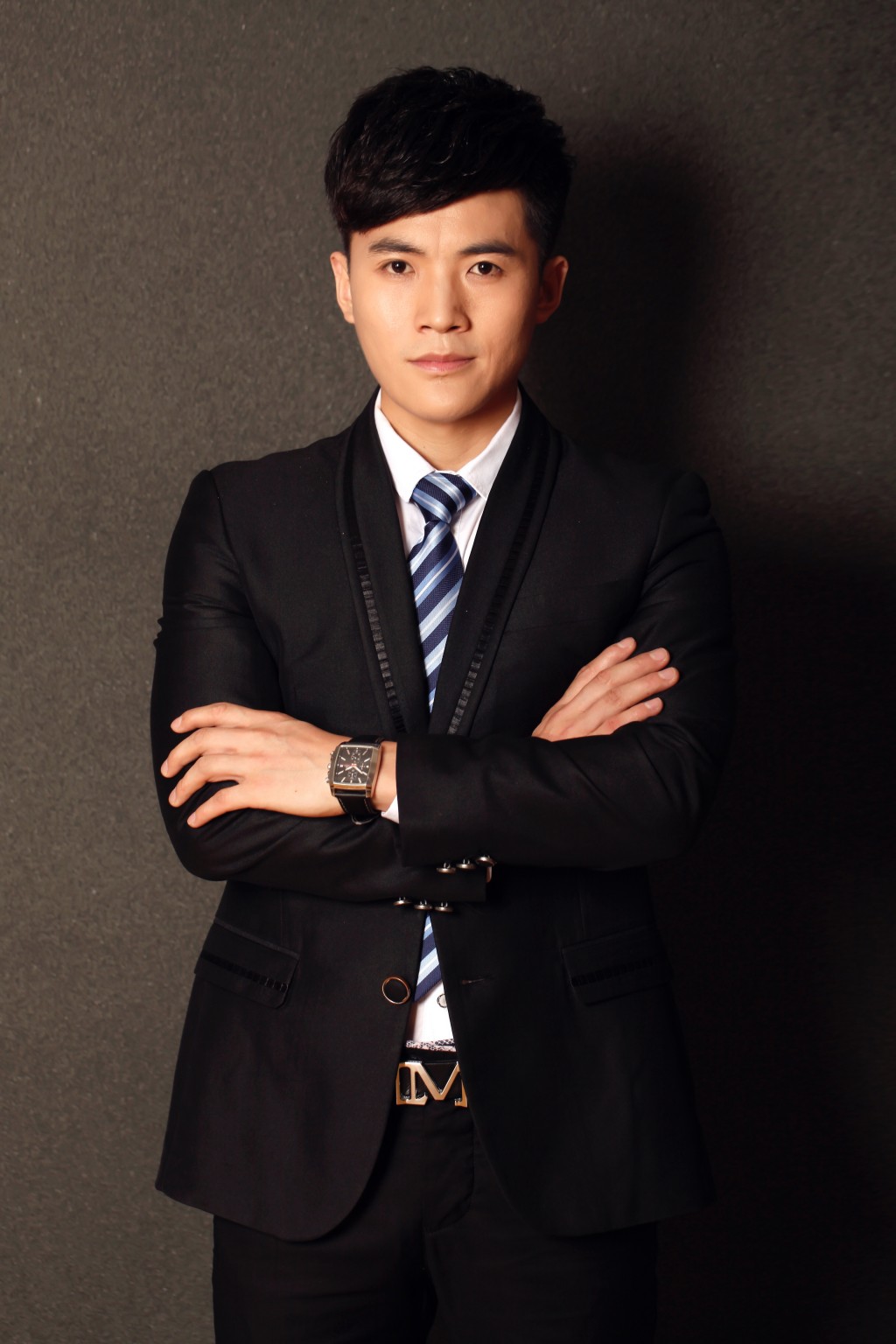  p>王涛"功夫主持人",毕业于 a target="_blank" href="/item/上海