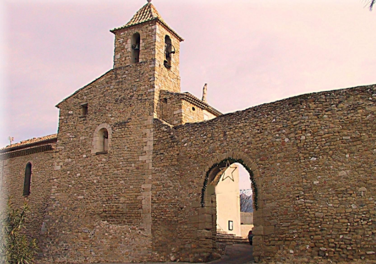  p data-id="gnwoz6a8mc">教皇新堡产区(chateauneuf du pape)位于