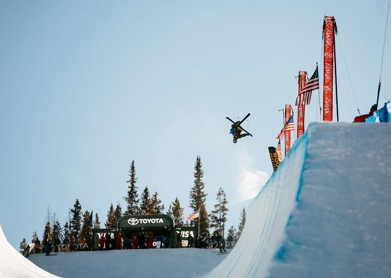 自由式滑雪u型场地