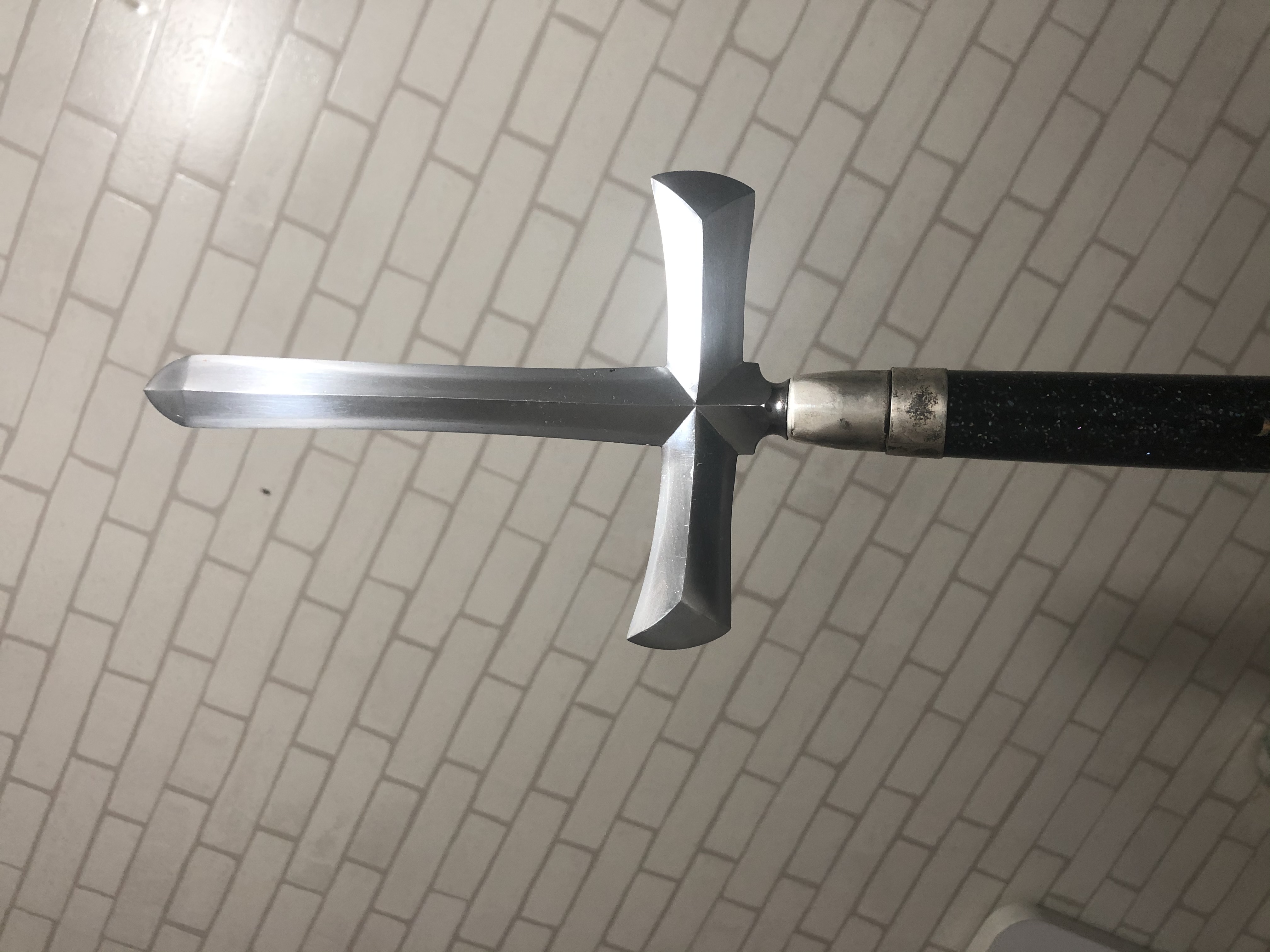 65b">十文字枪,是 a target="_blank" href="/item/十字型/5255371"