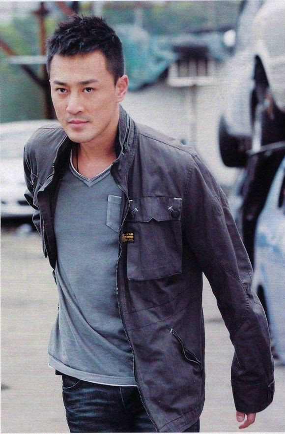  p>林峰,1979年12月8日生于福建厦门,中国香港影视男演员,流行乐歌手.