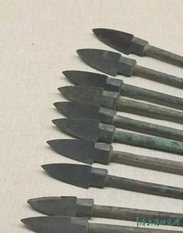 大秦帝国的“三棱刺”箭头：秦始皇兵马俑弩用长铤三棱镞首考证_百科TA说