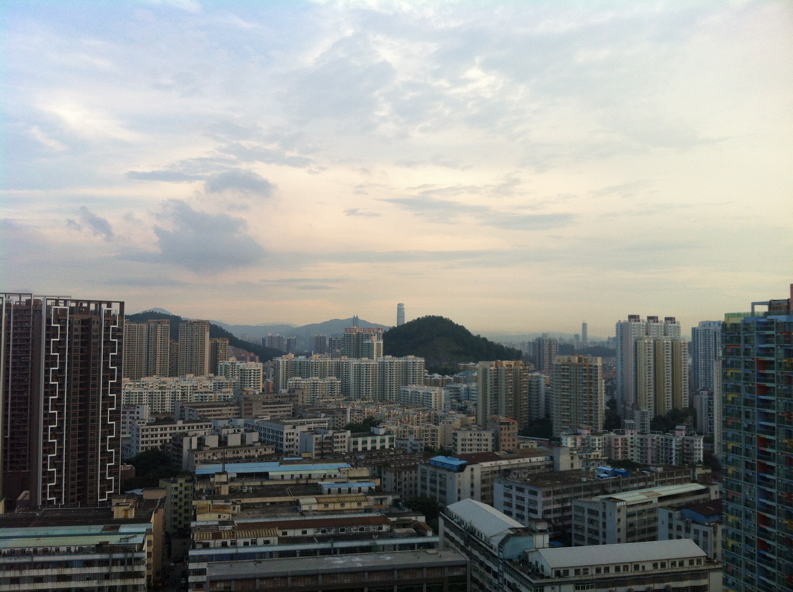  p data-id="gnzrclm0mv">龙珠花园位于深圳市龙岗区布吉街道 a