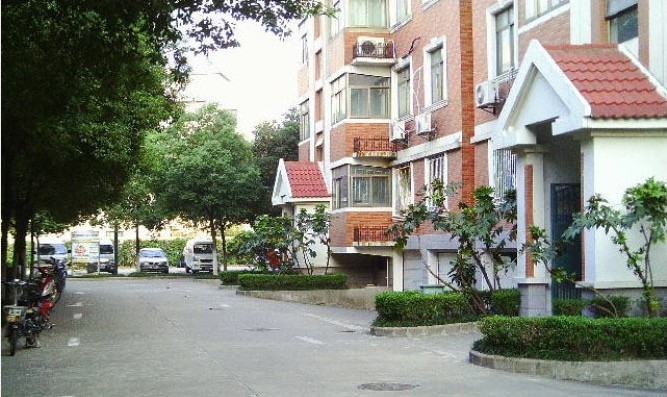  p data-id="gn3vy0silc">百家湖西苑所属区域是江宁 百家湖,小区地址