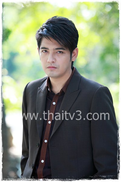  p>索纳拉姆·泰匹塔克(num),1973年8月22日出生于泰国曼谷,在泰国蓝