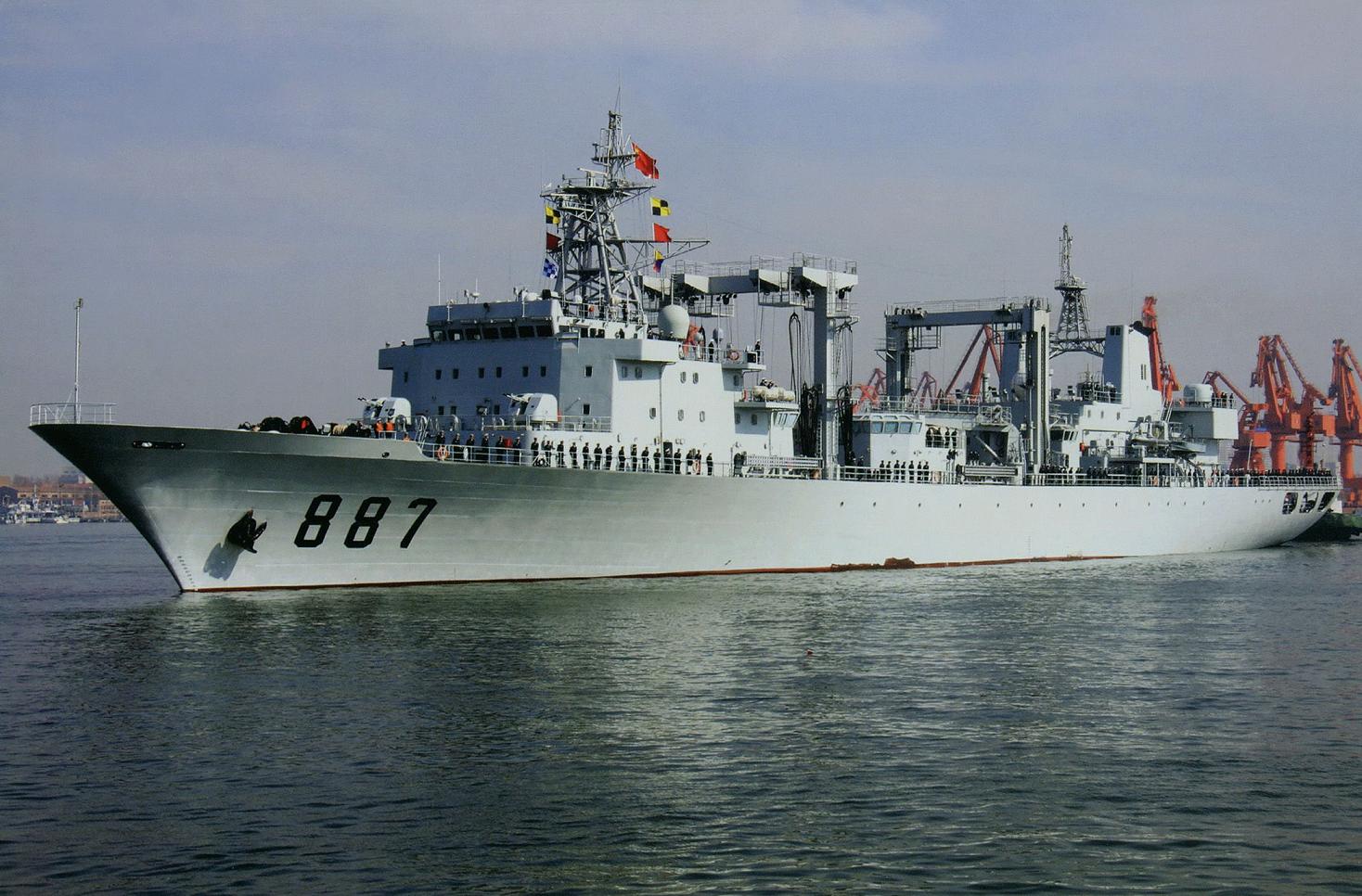 data-lemmaid="8781026">887微山湖号综合补给舰 /a>,是21世纪初中国