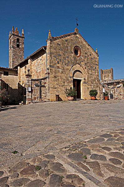  p>加洛林王朝时期出现,11—12世纪流行于西欧,北欧及部分东欧地区的