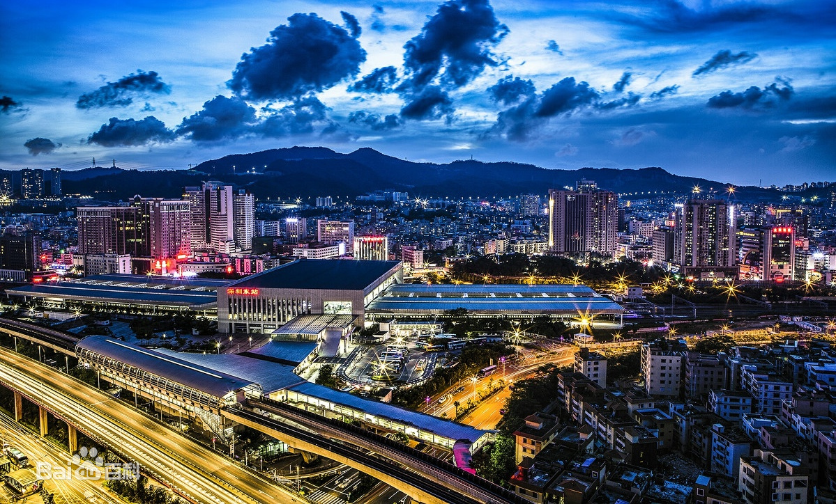  p>布吉街道,隶属于深圳市 a target="_blank" href="/item/龙岗区