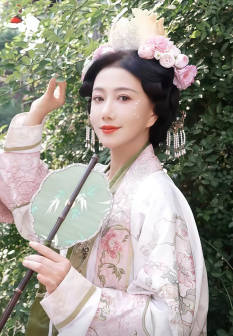 李黎（中国内地女演员、制片人、主持人）_百度百科