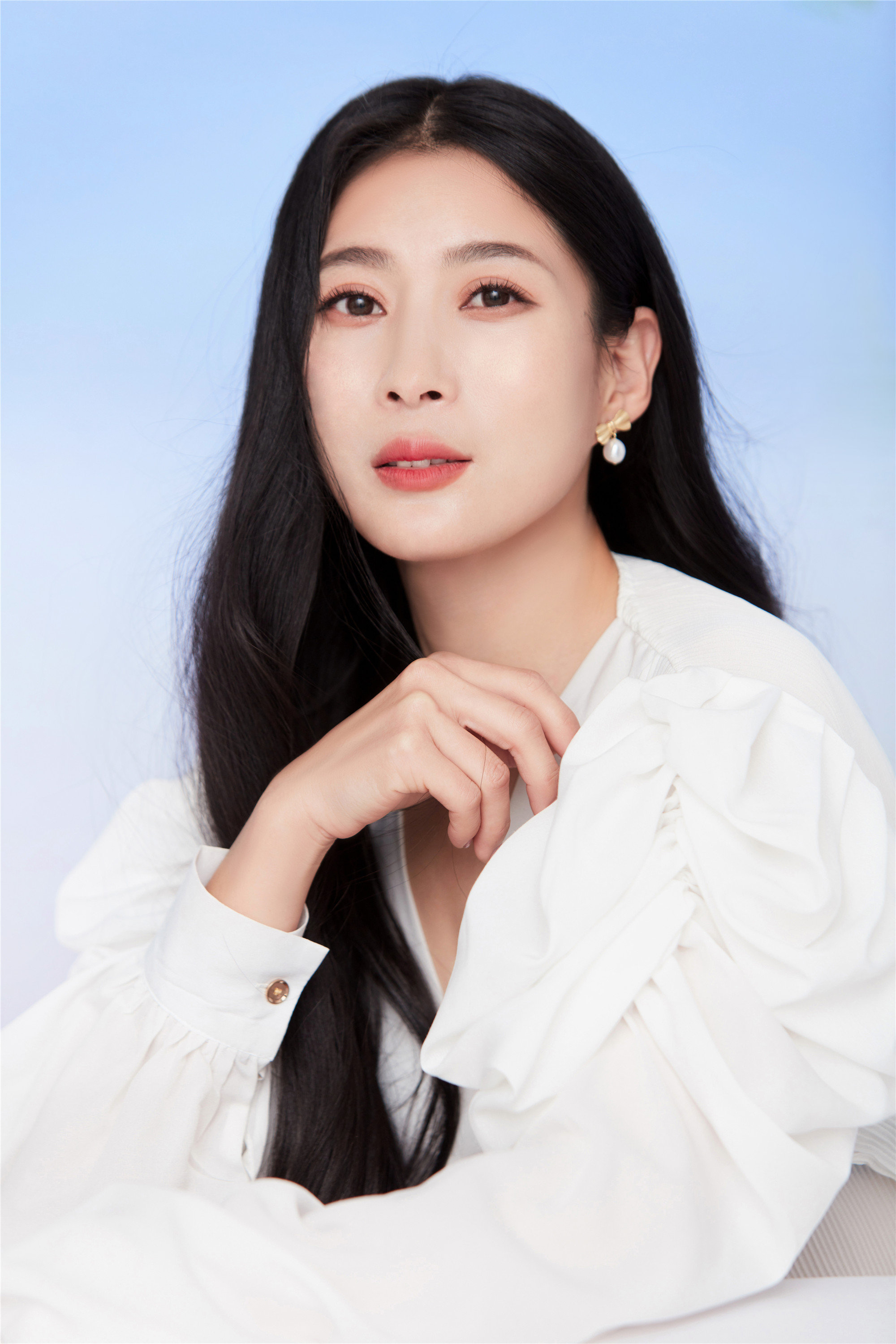  p>包美美,11月3日出生于浙江永康,中国大陆女演员.