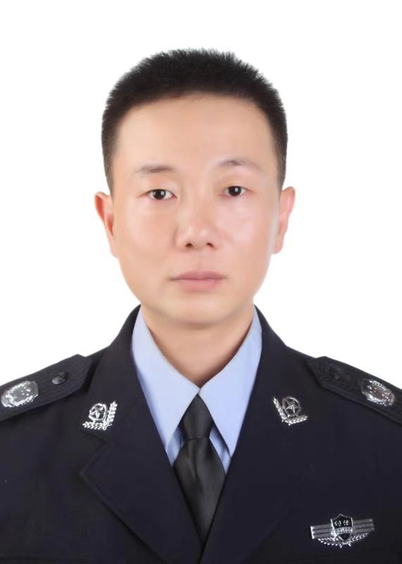 1979年12月出生,现任新密市司法局党组书记,局长