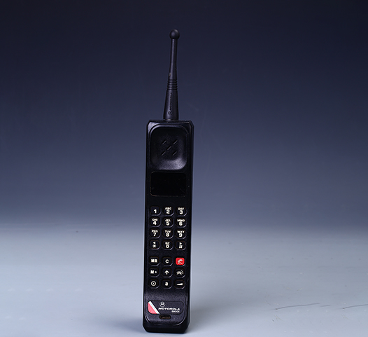 现代摩托罗拉第一代大哥大手机