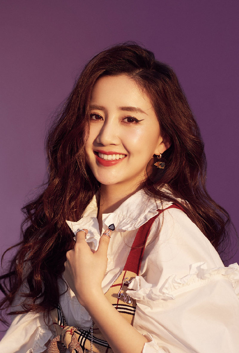 1993年11月24日出生于上海市,中国内地影视女演员,毕业于上海视觉艺术