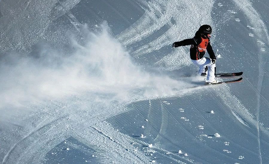 雪莲山高尔夫滑雪场