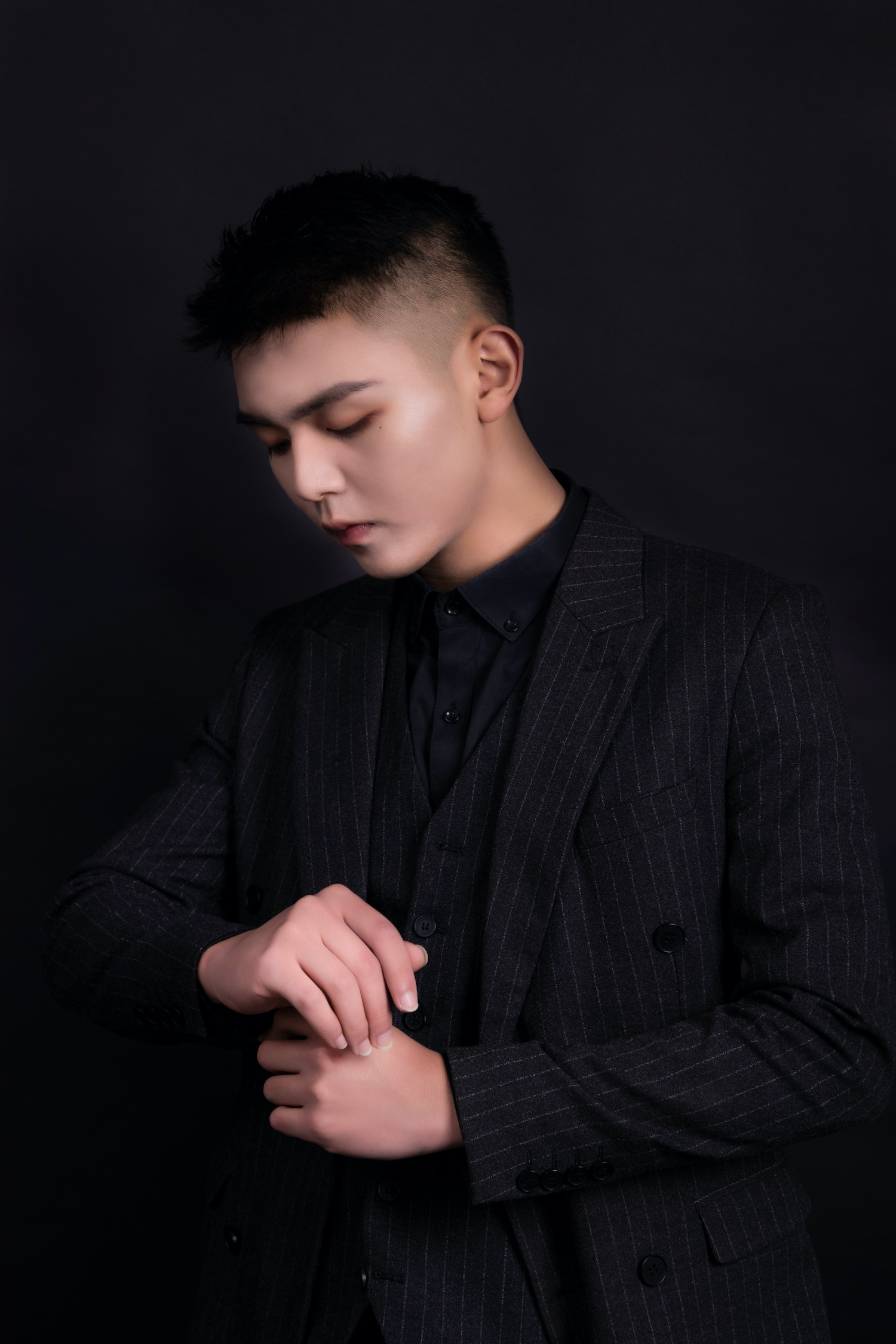  p>王茗,歌手,酷狗繁星互娱厂牌旗下艺人.