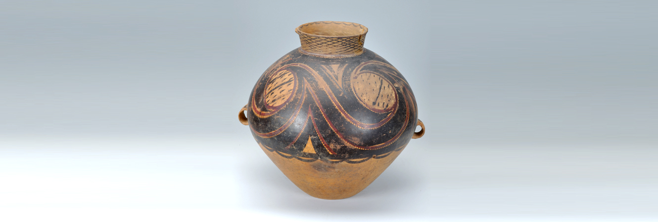 半山类型旋涡纹双耳彩陶壸