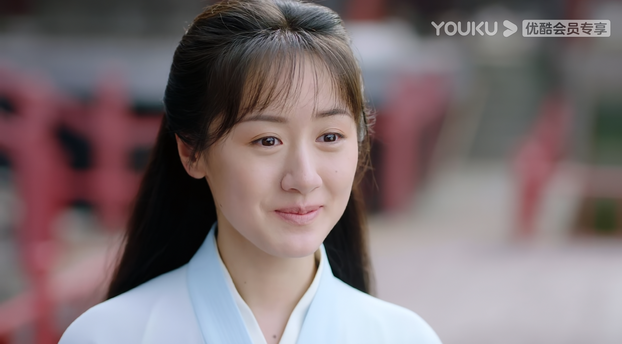  p data-id="gncnxt348c">褚璇玑, a target="