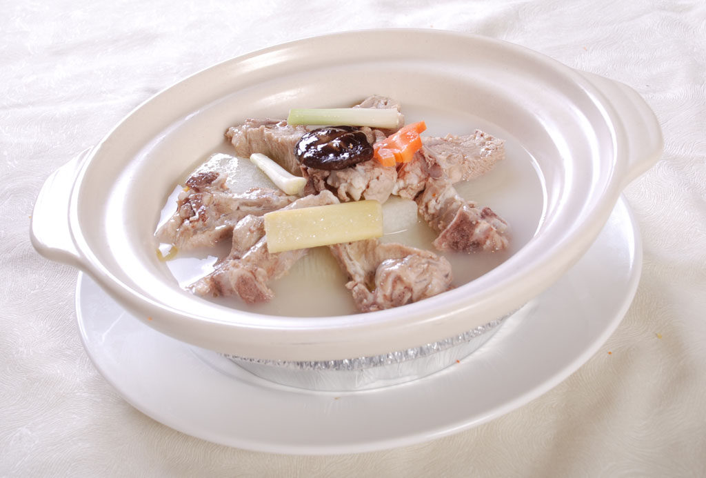 芡实淮山煲猪骨