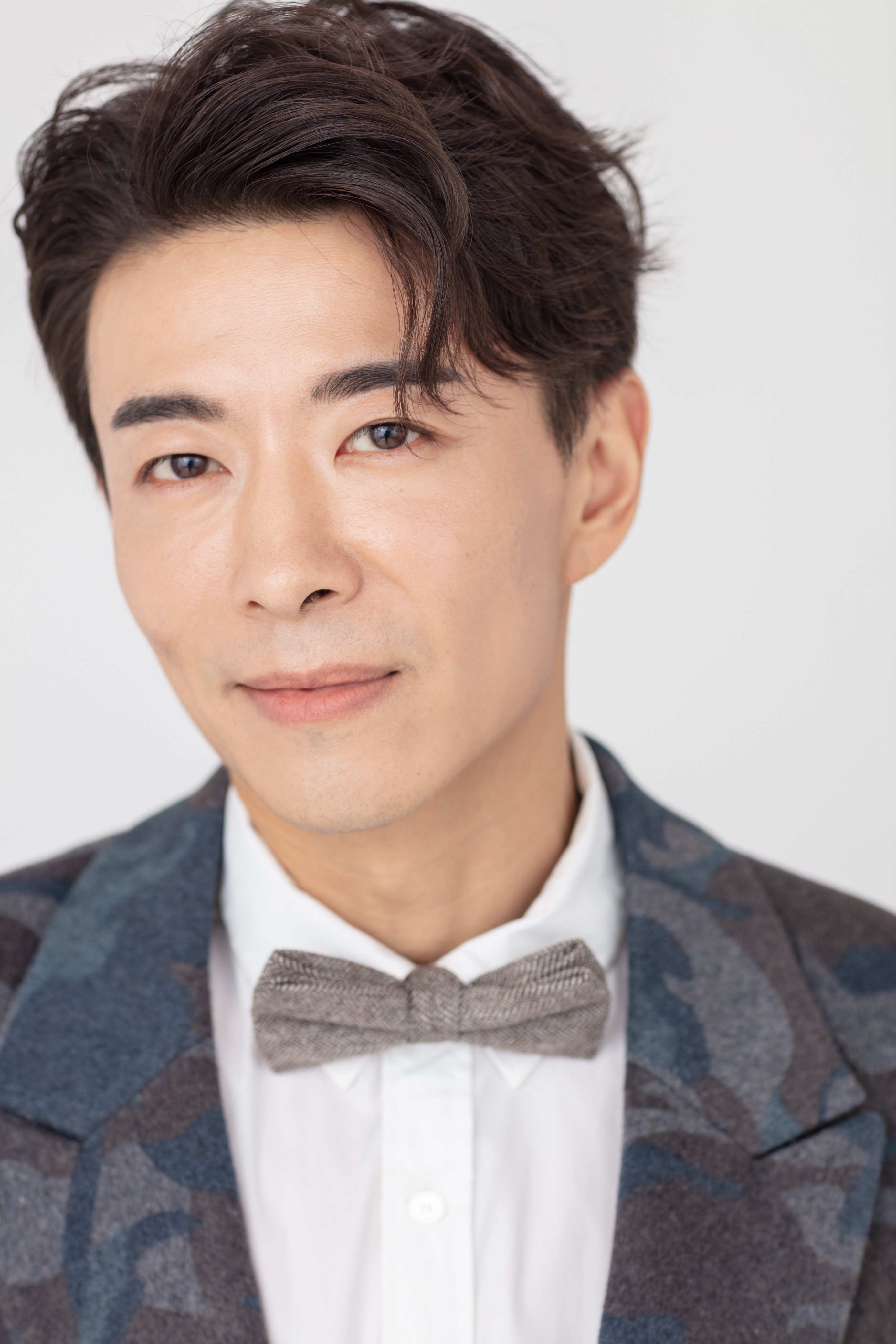 data-id="go0bana90w">李槐龙,4月5日出生于四川成都,中国内地男演员