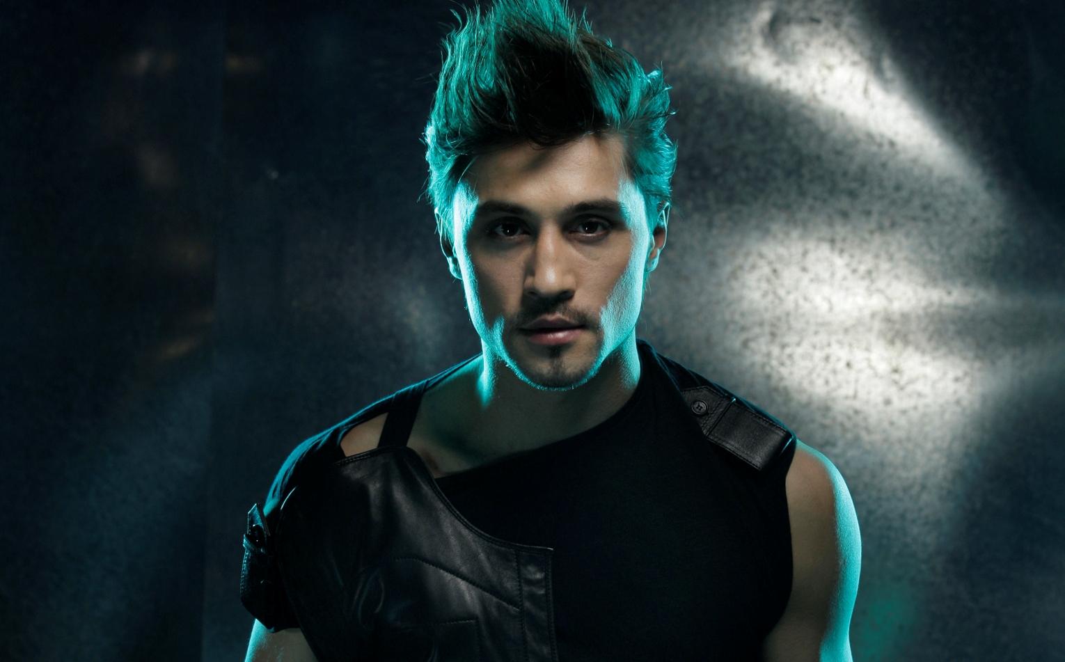  p>吉玛·比兰 (原名维克托·尼古拉耶维奇·别兰),1981年12月24日