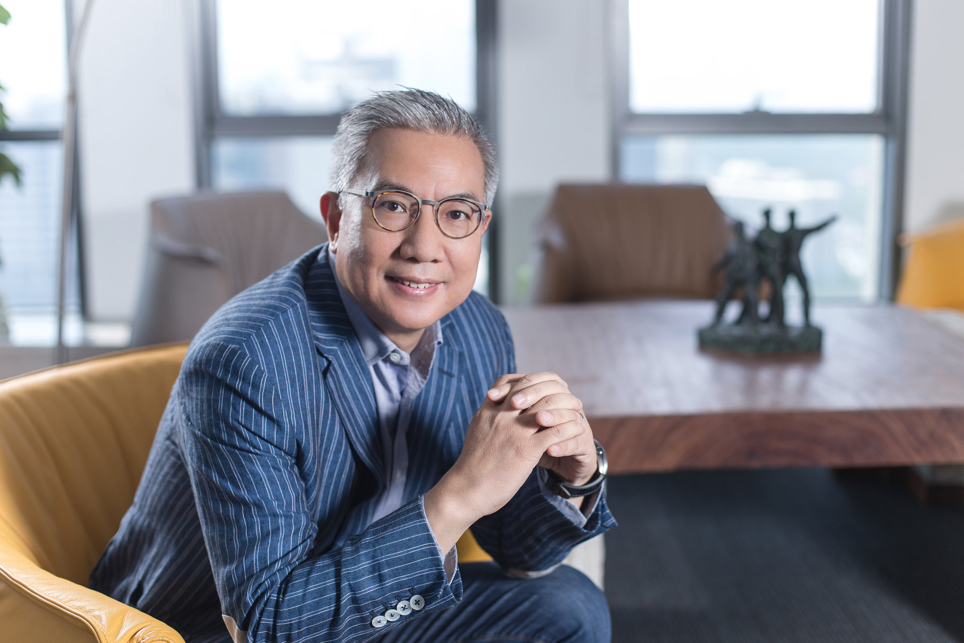  p data-id="gnbibhyrp6">欢喜传媒集团有限公司由董平, a target="