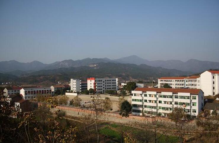  p>石镇隶属于湖北省英山县,位于 a target="_blank" href="/item/大