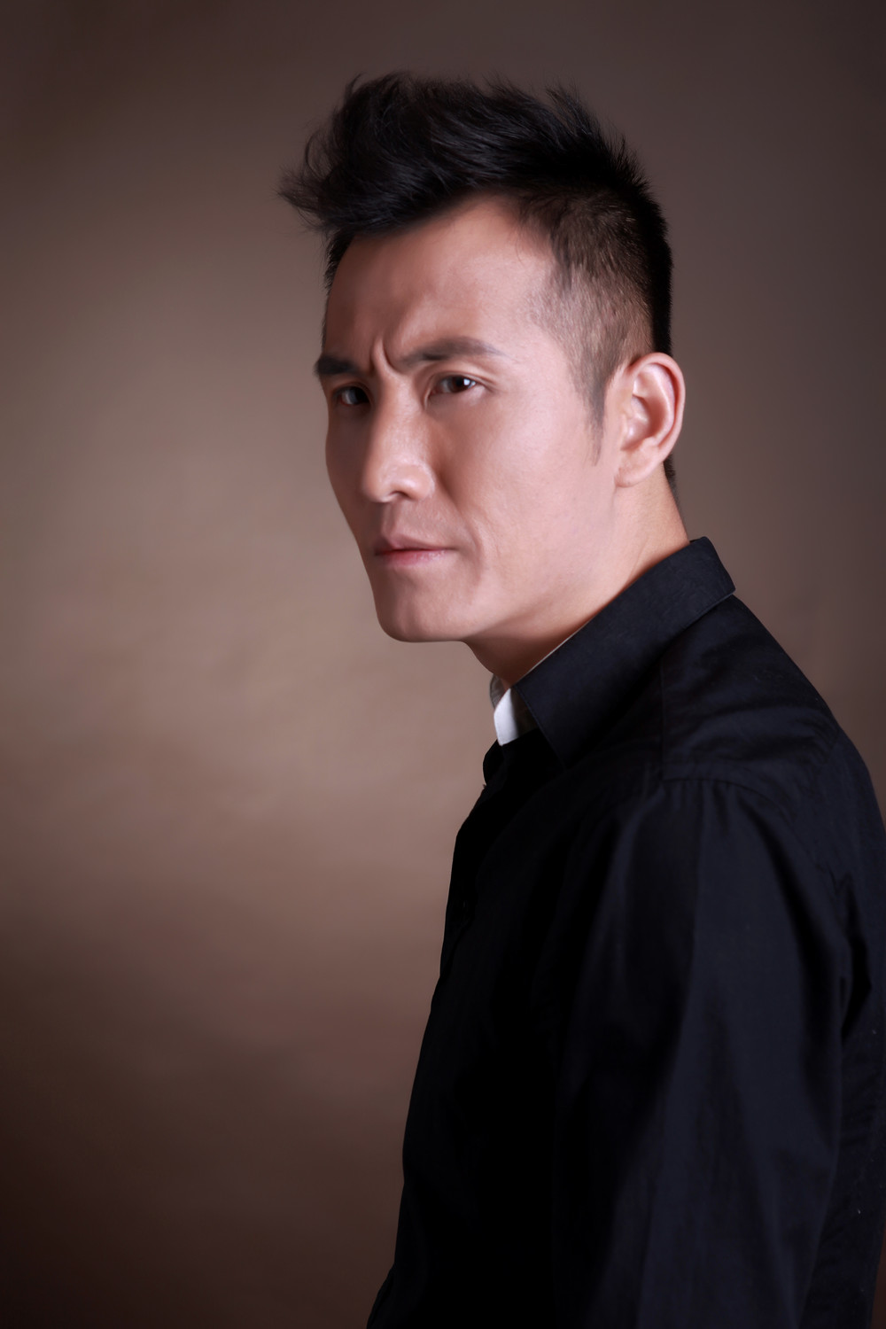 "gncqd16tqf">马赫,1981年4月17日出生于河南省商丘市,中国内地男演员