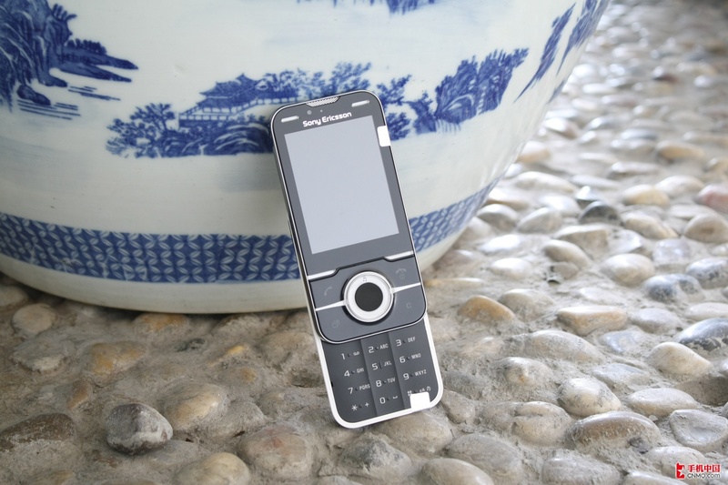 索尼爱立信 u100i