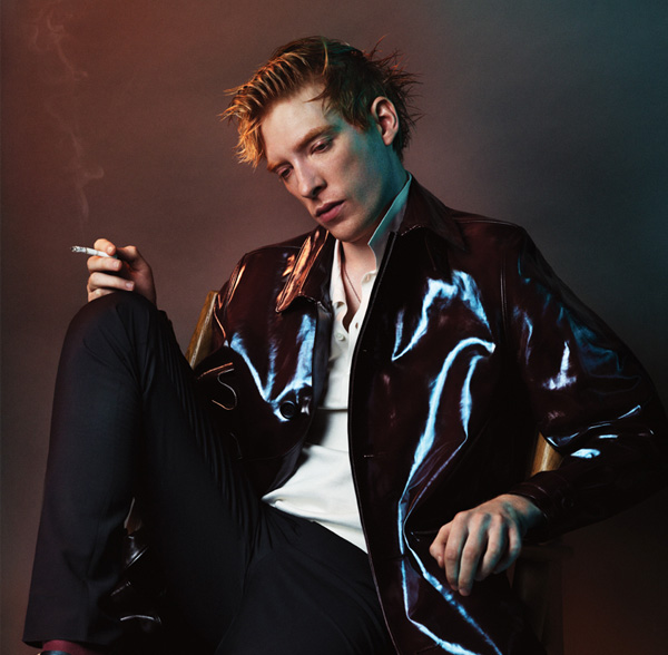 p>多姆纳尔·格里森(domhnall gleeson),1983年5月12日出生于爱尔兰