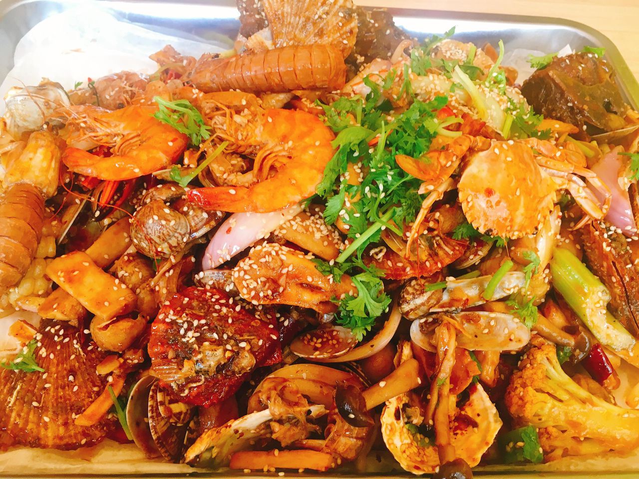  p data-id="gnba06989p">香辣虾蟹是一道简单