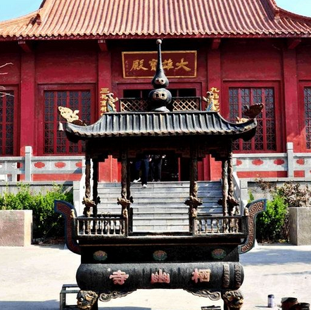  p>栖幽寺位于 a target="_blank" href="/item/肥城市/2096967" data