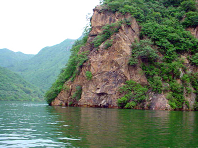 到高峡平湖淌水崖水库