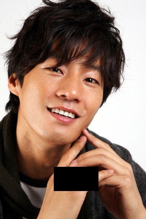  p>李天熙,1979年2月19日出生于韩国,韩国男演员,毕业于 a target="