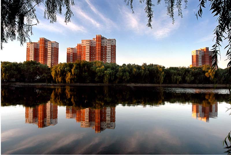  p>东北大学外国语学院,位于辽宁省沈阳市,成立于1999年9月15日,其