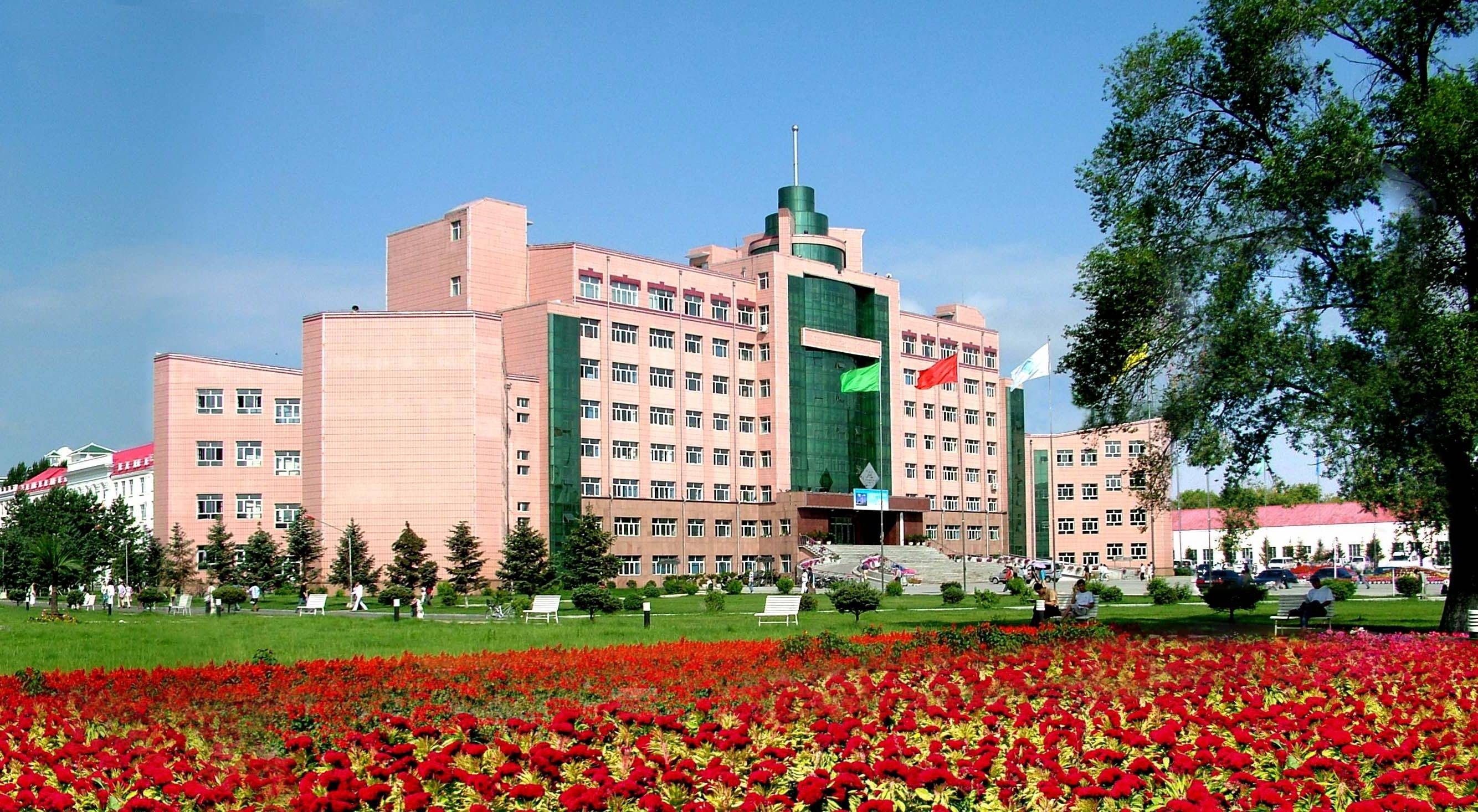 佳木斯医学院大专学费(佳木斯职业技术学院学费是多少)