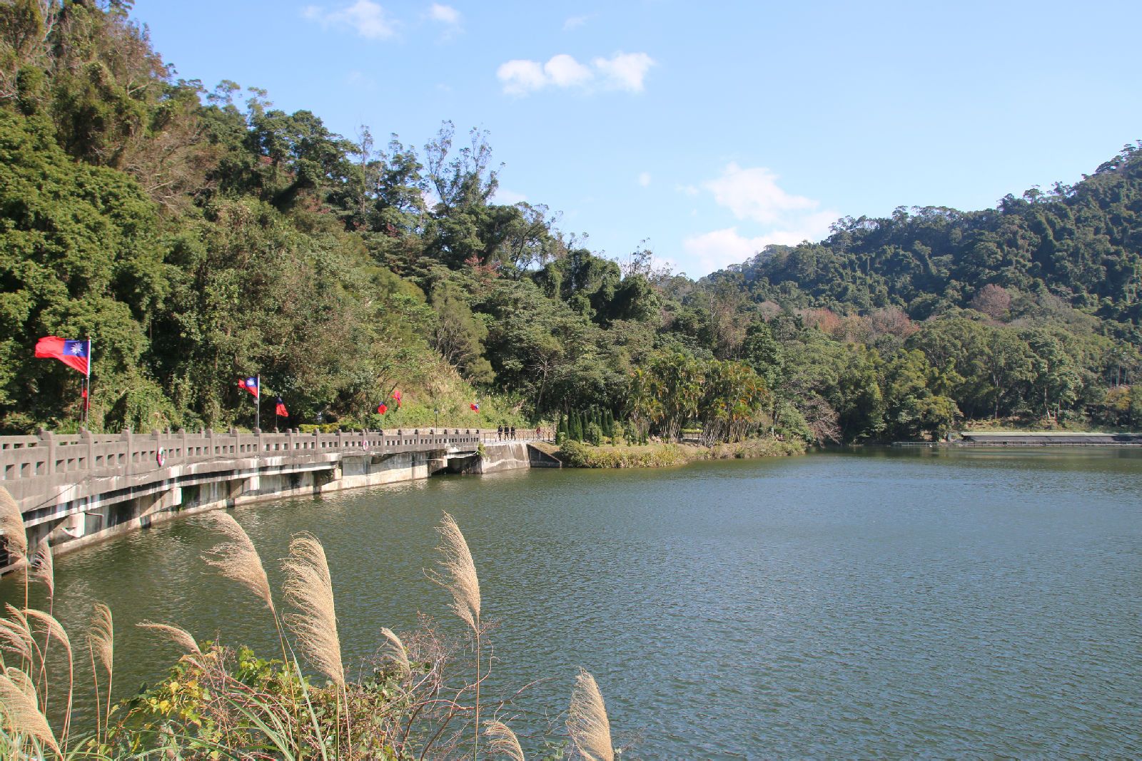  p>慈湖,俗称牛角楠埤,埤尾,位于台湾省 a target="_blank" href="